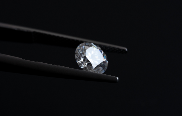 Moissanite vs Diamond: Picking your dream jewellery